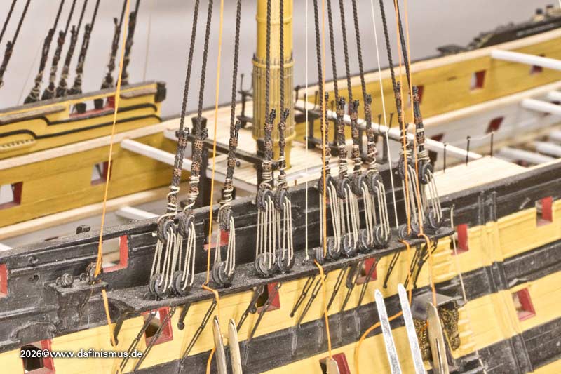 Victory_main_topmast_stays_260612_6692.jpg