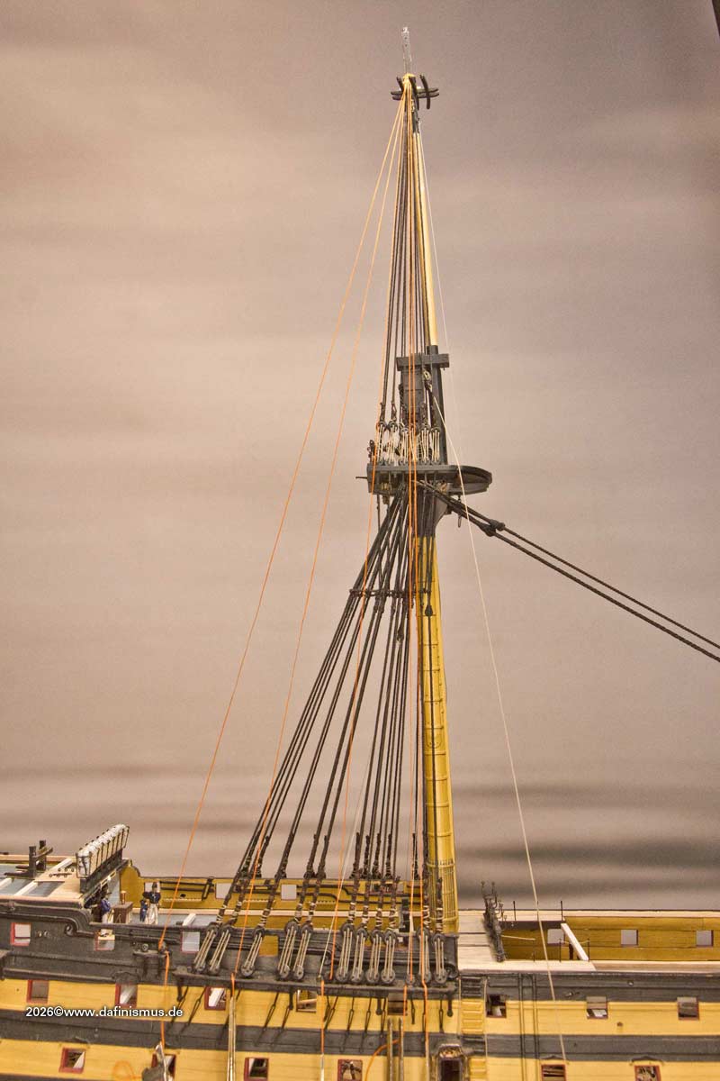 Victory_topmast_stays_260612_6688.jpg