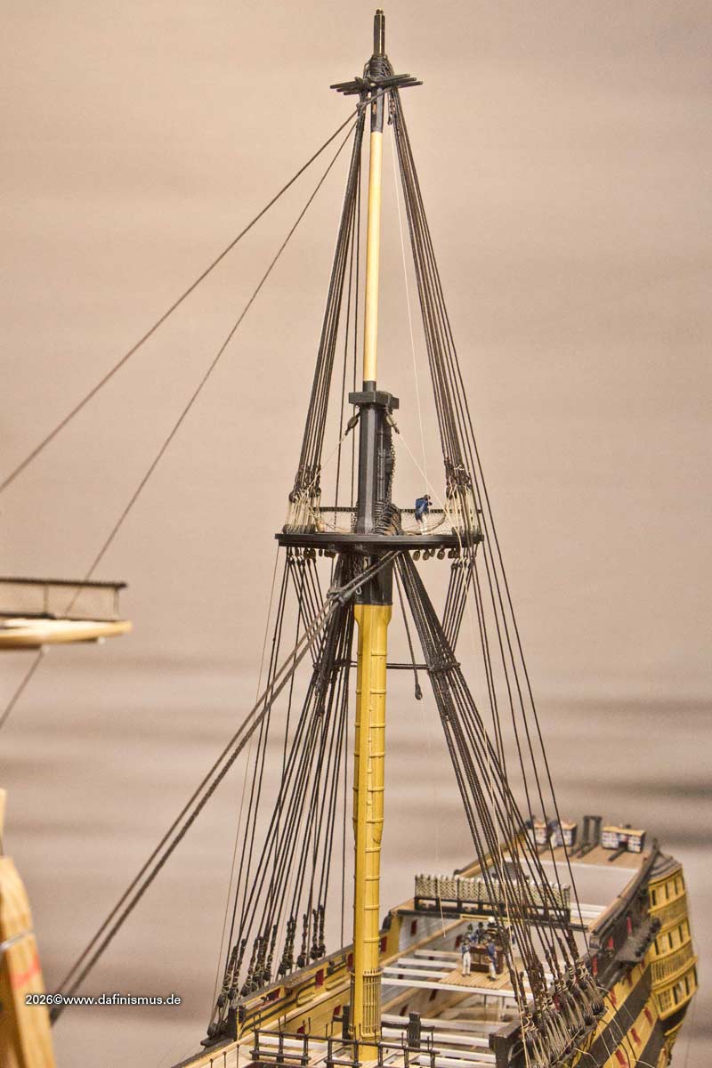 Victory_topmast_stays_260614_6764.jpg