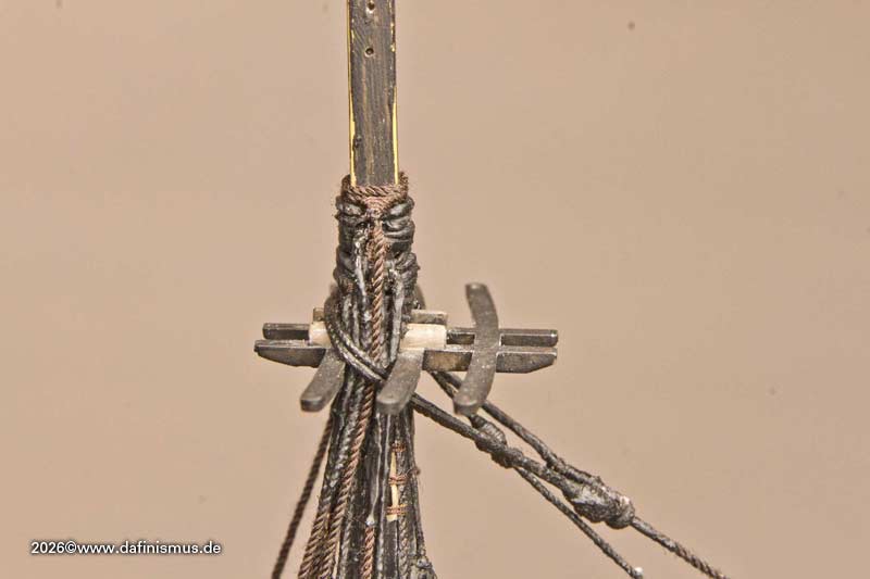 Victory_topmast_stays_260614_6782.jpg