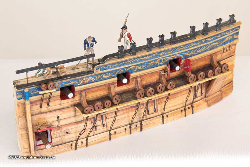 Vaisseau HMS Victory Exploration de quoi qu´on peut faire :-) ... 1/100ème Réf 80897  Victory-4er-1780-Detail-201228_5656