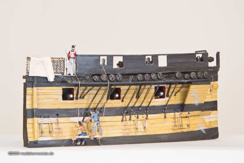 Vaisseau HMS Victory Exploration de quoi qu´on peut faire :-) ... 1/100ème Réf 80897  Victory-4er-1805-frei-3-201228_5644