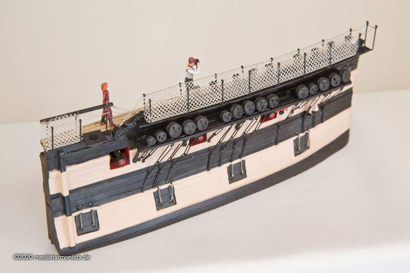 Vaisseau HMS Victory Exploration de quoi qu´on peut faire :-) ... 1/100ème Réf 80897  Victory-4er-2020-Detail-201228_5678