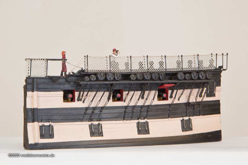 Vaisseau HMS Victory Exploration de quoi qu´on peut faire :-) ... 1/100ème Réf 80897  Victory-4er-2020-frei-3-201228_5641